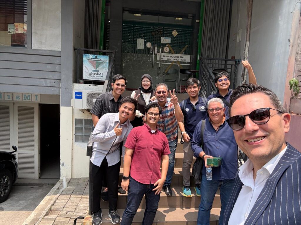Econav and ABM teams at the IMarE Maritim Jakarta training centre
