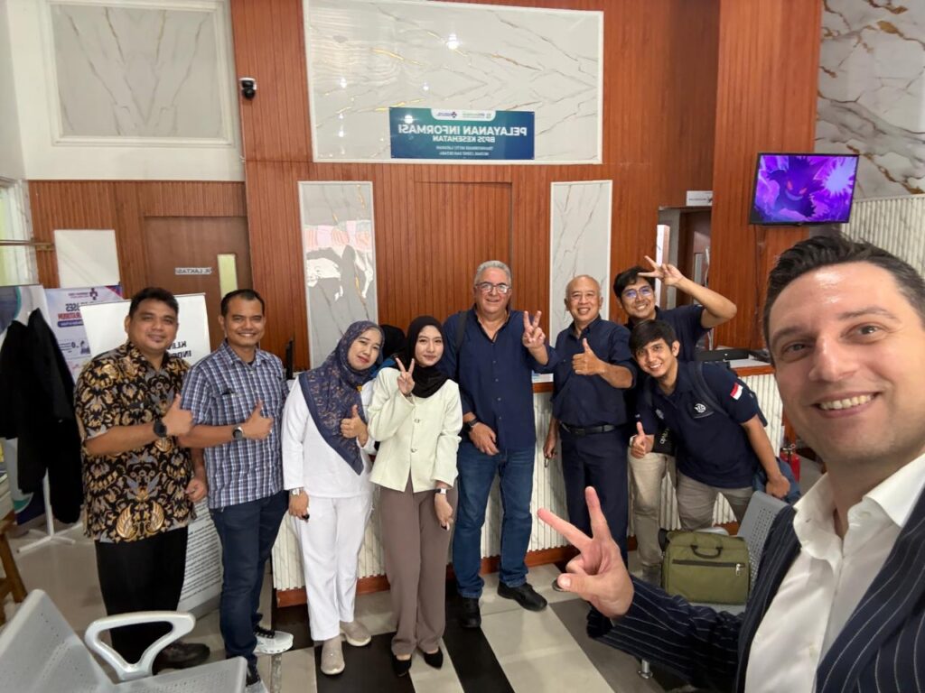 Econav and ABM teams at the Indosehat clinic in Warakas, Jakarta